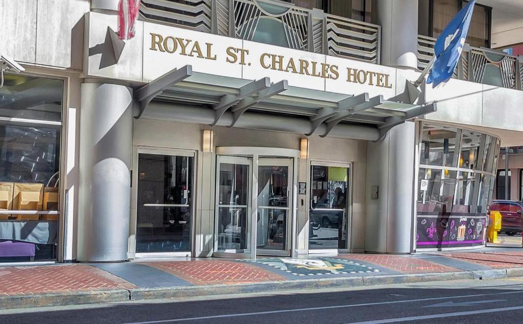 Royal St. Charles Hotel ニューオーリンズ エクステリア 写真